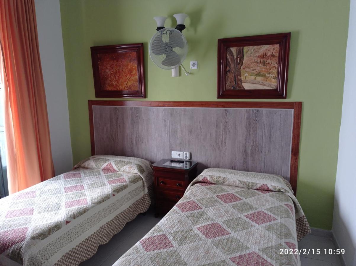 Hostal Manolo Ель-Пуерто-де-Санта-Марія Екстер'єр фото