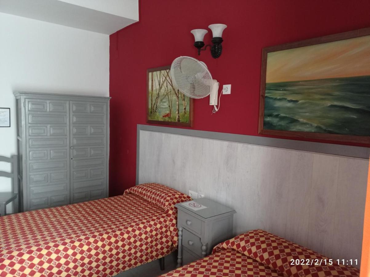 Hostal Manolo Ель-Пуерто-де-Санта-Марія Номер фото