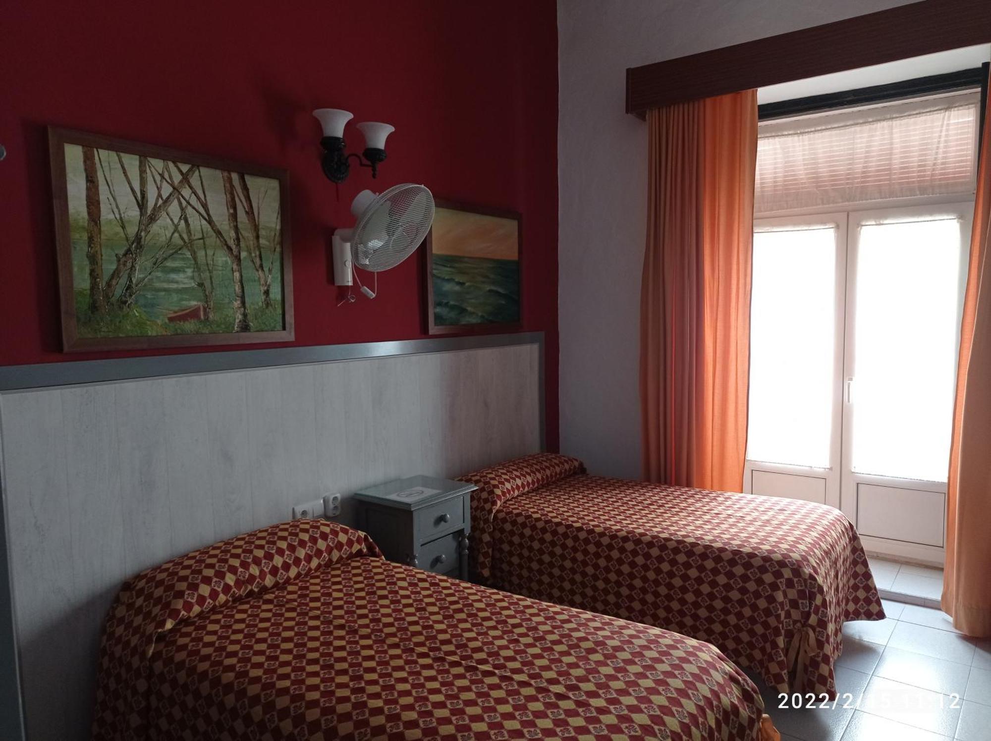 Hostal Manolo Ель-Пуерто-де-Санта-Марія Номер фото