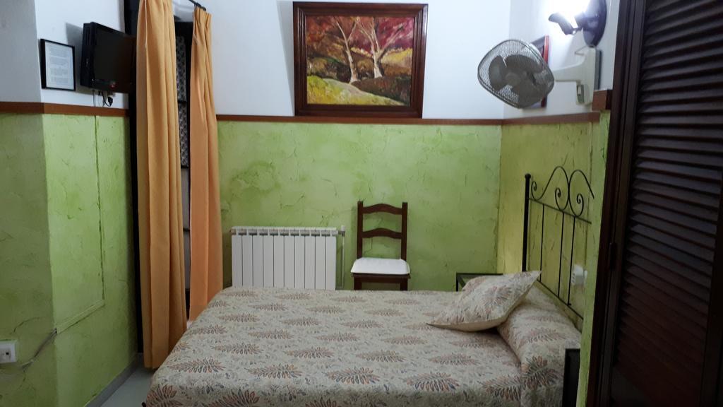 Hostal Manolo Ель-Пуерто-де-Санта-Марія Екстер'єр фото